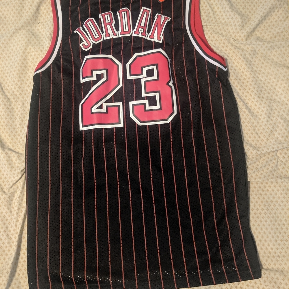 Michael Jordan Bulls Jersey XXL Black